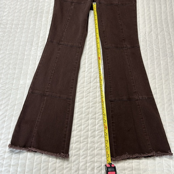 Tinseltown Brown High Rise Pieced Flare Jeans - Size 1 - Picture 3 of 9